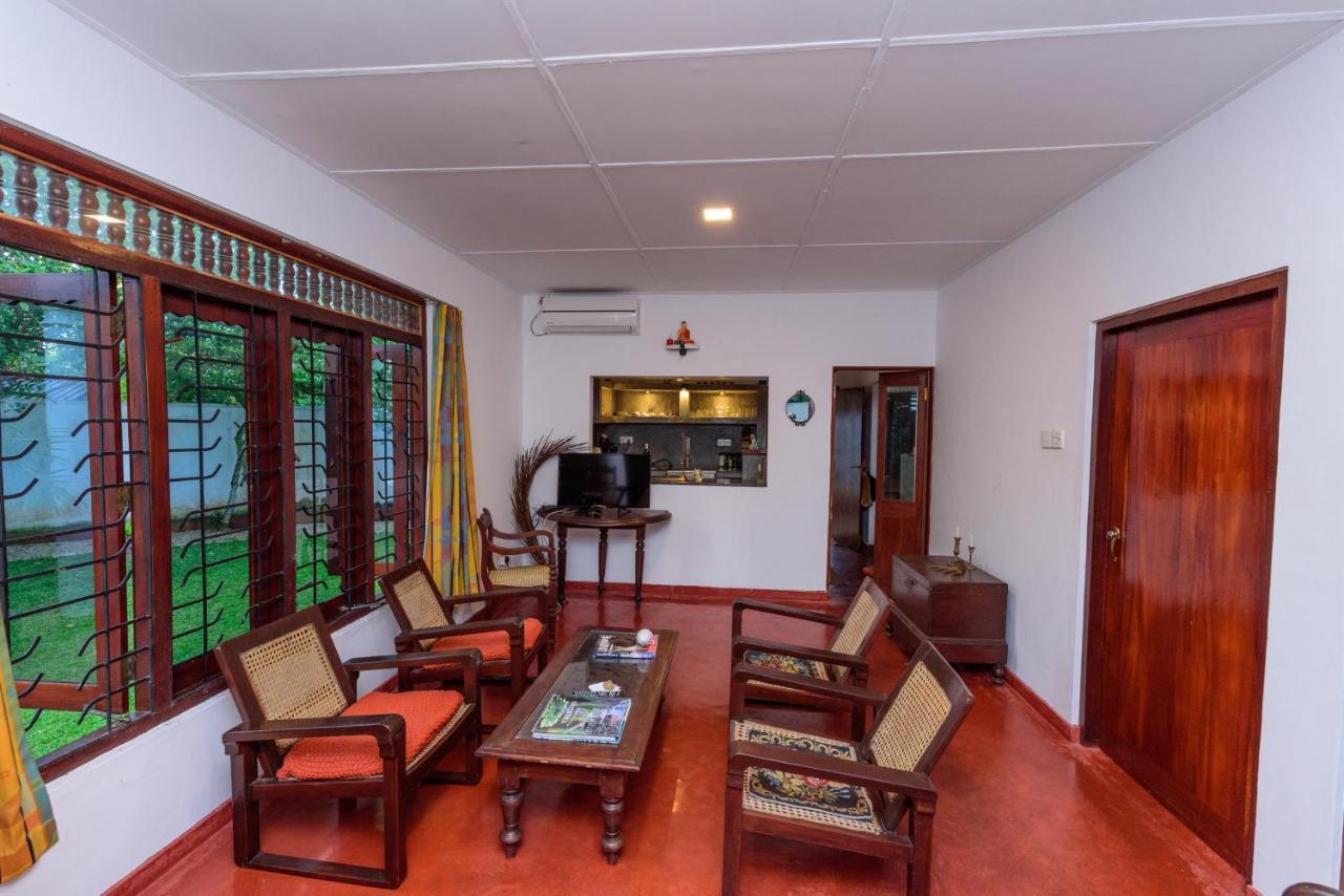 Villa Guru ฮิกคาดูวา ภายนอก รูปภาพ