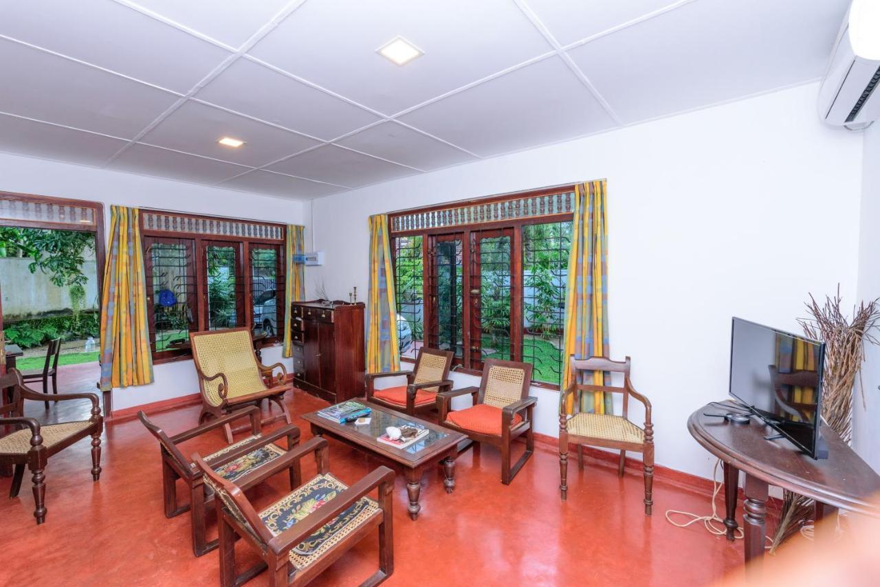 Villa Guru ฮิกคาดูวา ภายนอก รูปภาพ